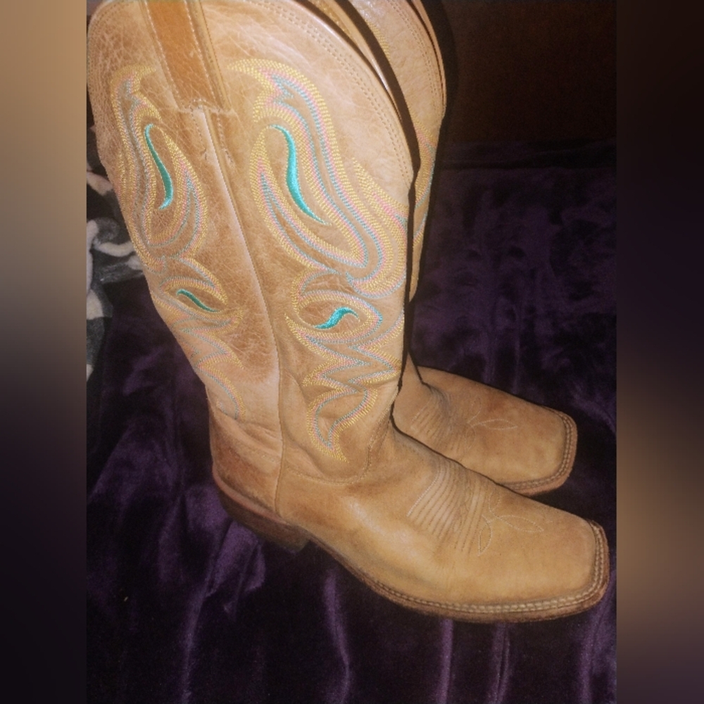 NOCONA BOOTS WOMENS SIZE 9 B